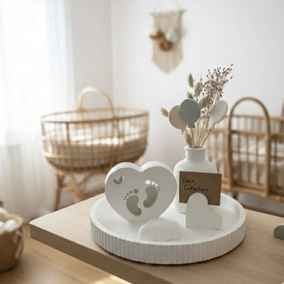 Geschenk-Set Geburt - Trockenblumen & Vase“ – handmade mit Gutscheinhalter in weiß