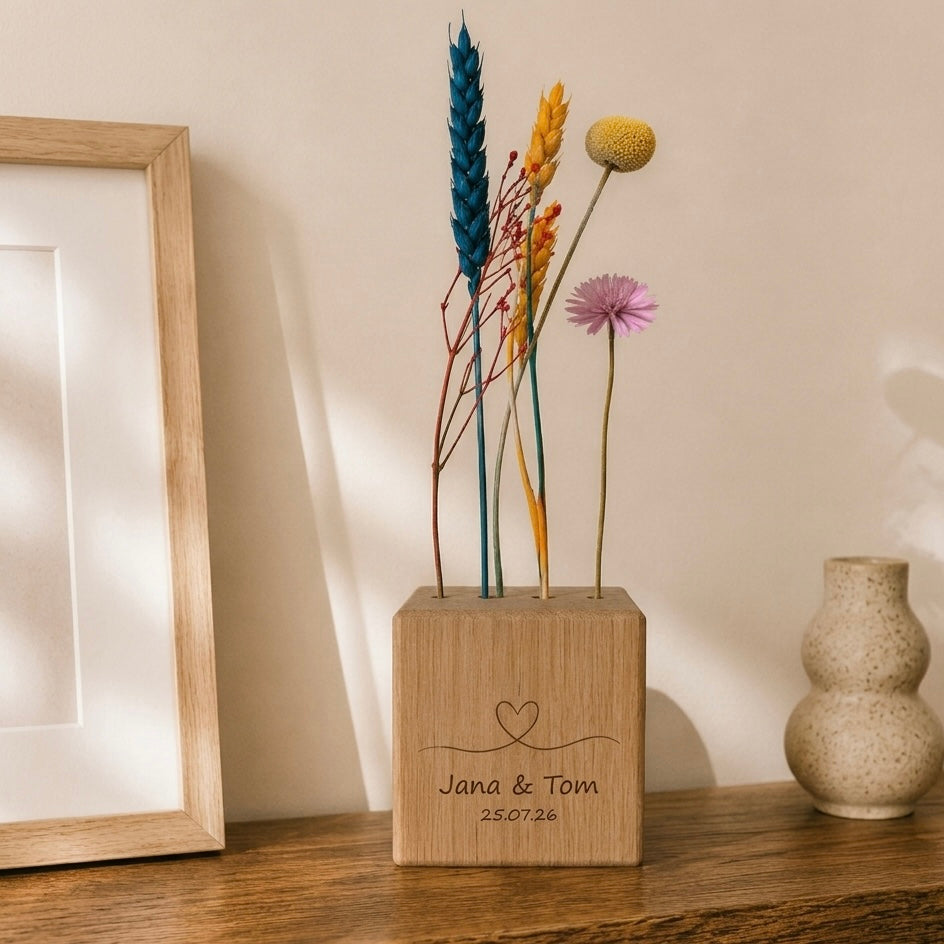 Personalisierter Flowerbar Cube zur Hochzeit – Herzlinie mit Namen