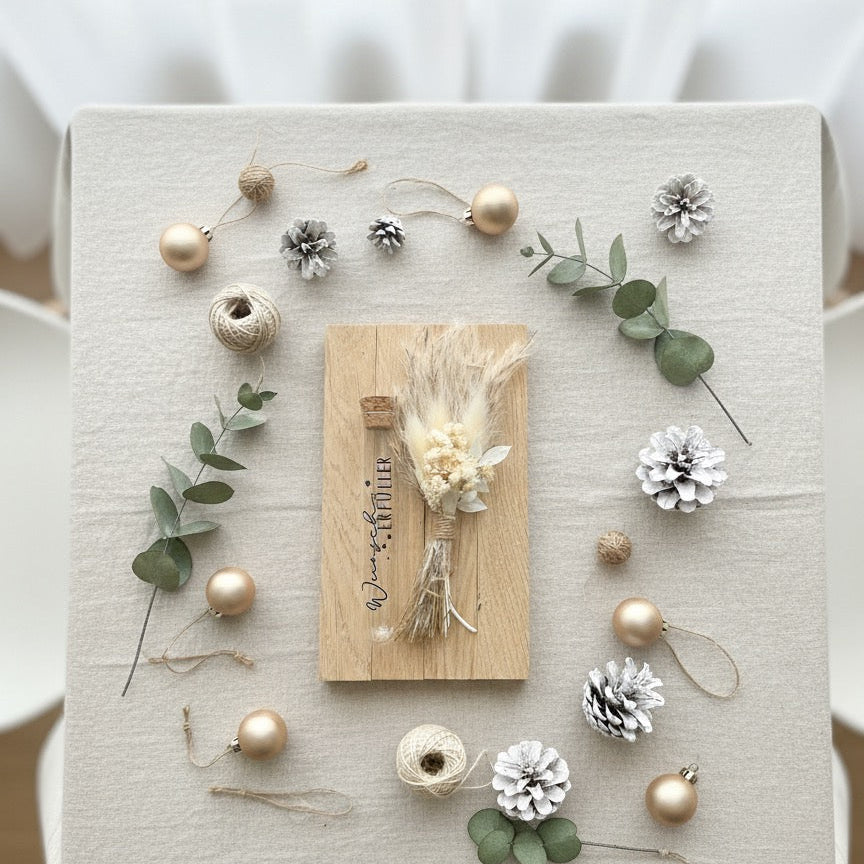 Handmade Geschenkset Mini-Strauß und Reagenzglas auf Holz-Basis