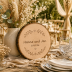 Fertiges Geldgeschenk zur Hochzeit – personalisierte Baumscheibe mit Geldröhrchen- Blumen