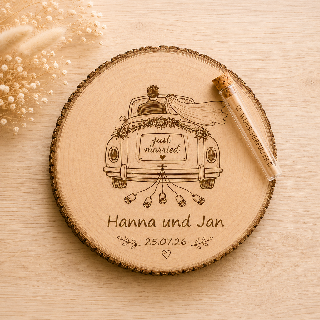 Fertiges Geldgeschenk zur Hochzeit – personalisierte Baumscheibe mit Geldröhrchen- Just married