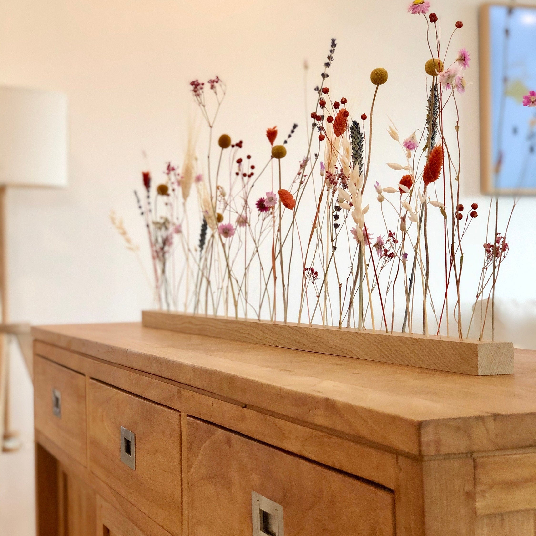 FlowerBar® Blumenwiese – Trockenblumen auf Eichenholz, DIY Geschenkidee, handmade, getrocknete Blumen, haltbar, Herbstdeko