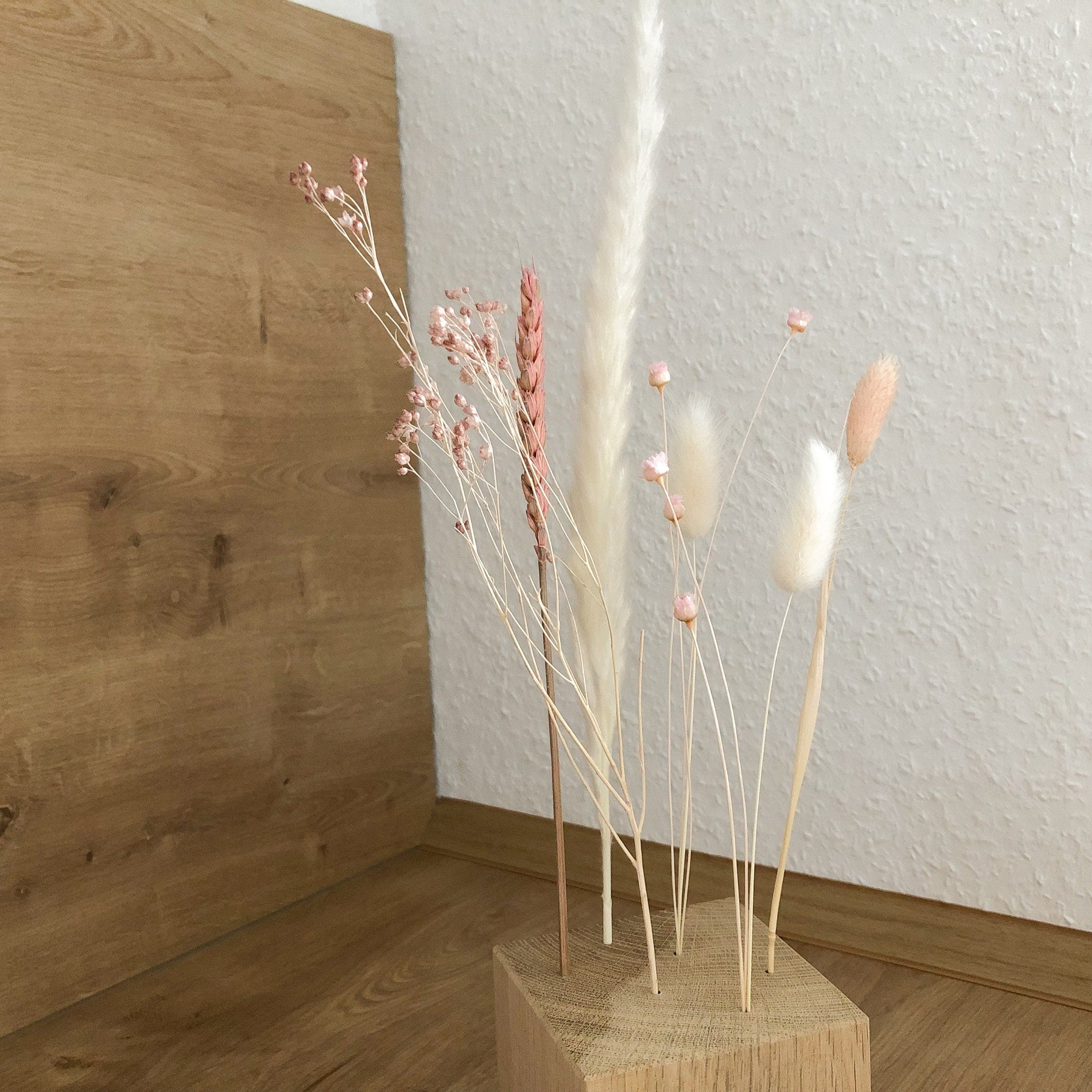 FlowerBar® CUBE "Zuckerwatte" (ca. 10cm x 10cm x 10cm) Trockenblumen Flowergram & edle Eiche, Holz Arrangement, getrocknete Blumen, haltbar