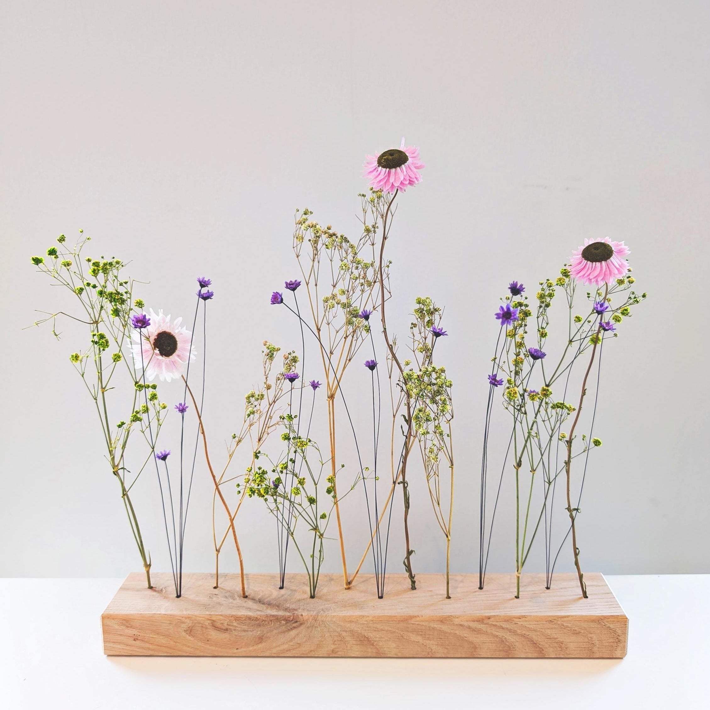 FlowerBar® "Fliederleicht" Trockenblumen Flowergram & edle Eiche, Holz Arrangement, getrocknete Blumen, haltbar