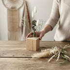 FlowerBar® CUBE "Fernweh" (ca. 10cm x 10cm x 10cm) Trockenblumen Flowergram & edle Eiche, Holz Arrangement, getrocknete Blumen, haltbar