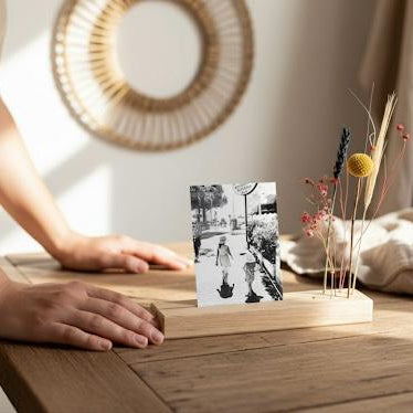 FlowerBar® Memories "Blumenwiese" Trockenblumen Flowergram & edle Eiche, Holz Arrangement, getrocknete Blumen, Fotohalter, Erinnerung
